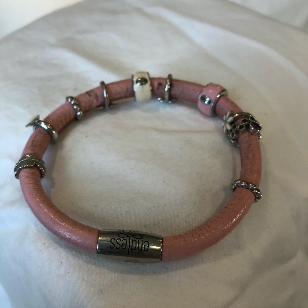 Endless‎ Bracelet